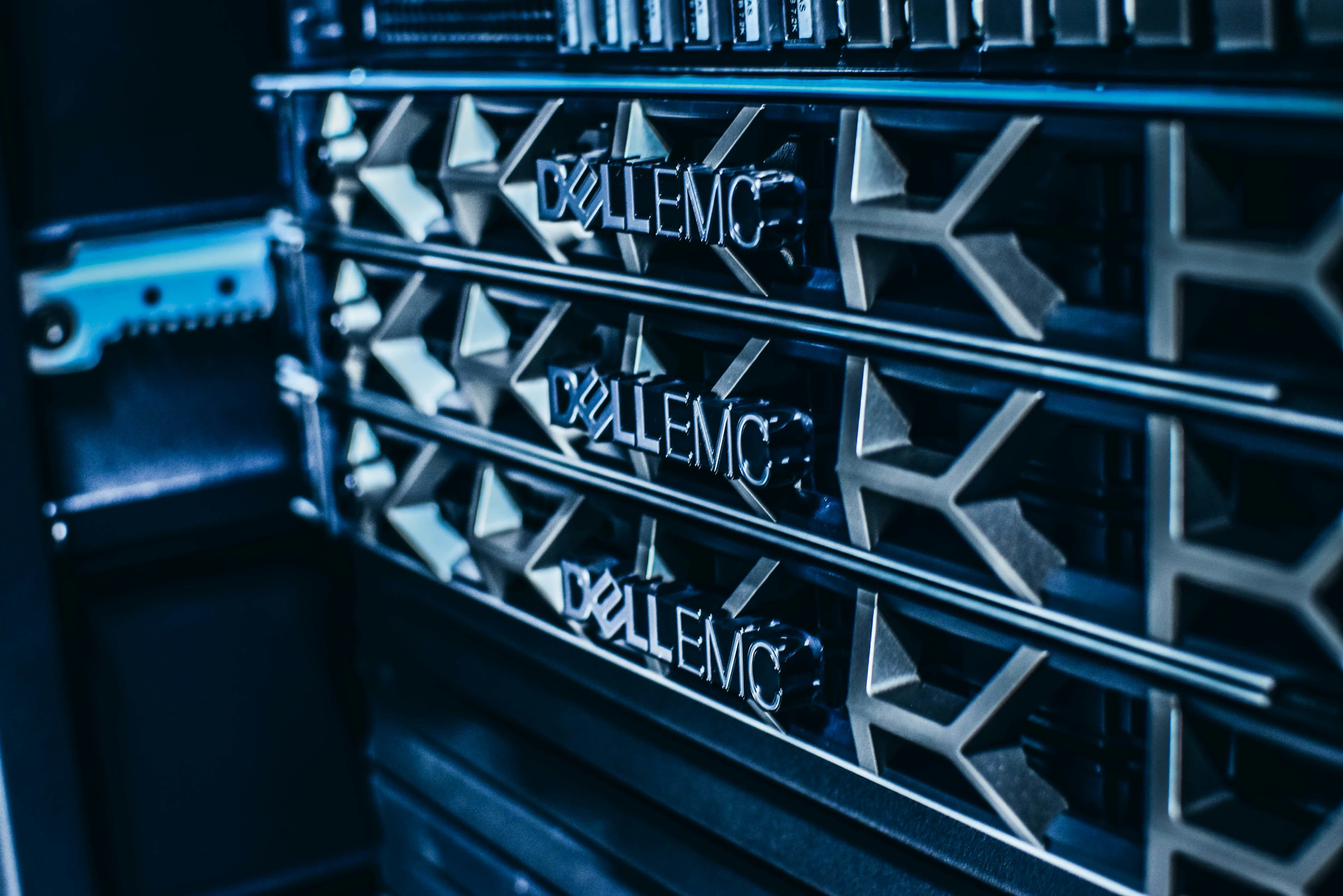 Politikere siger nej til datacentre foran i el-køen: Hvad betyder det for Danmarks AI-fremtid?